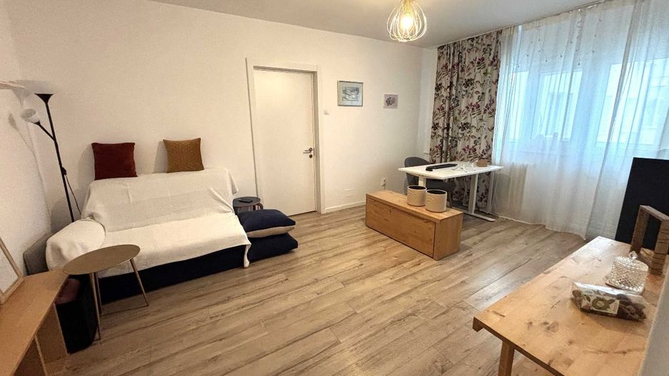 AP. 2 CAMERE RENOVAT COMPLET, BLOC REABILITAT, DOG FRIENDLY, LIBER - Poză 4