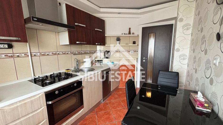 Apartament 3 camere de inchiriat Sibiu - Poză 2
