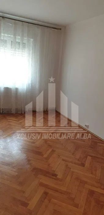Apartament cu 2 camere decomandate, Cetate-Mercur - Poză 2