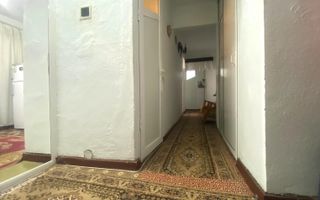 Vanzare apartament cu 3 camere , decomandat in Targoviste- Micro 12 - Poză 7