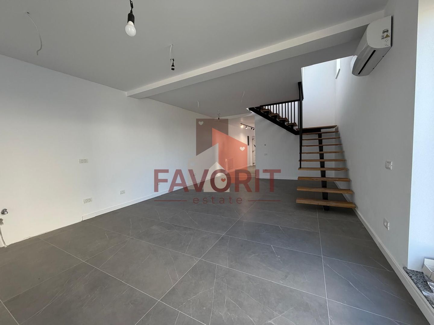 Duplex | Finisaje premium | Curte generoasa | Toate utilitatile | - Poză 3