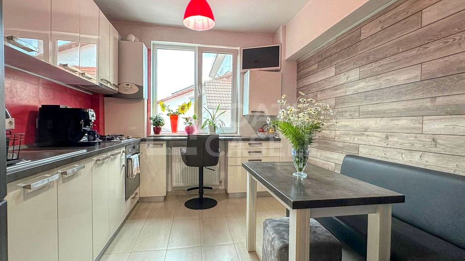 Apartament cu 3 camere, mobilat, utilat, zona Hotel Ramada - Poză 2