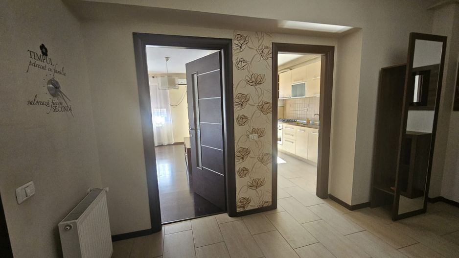 Inchiriere apartament bloc nou cu garaj, centru Pitesti - Poză 7