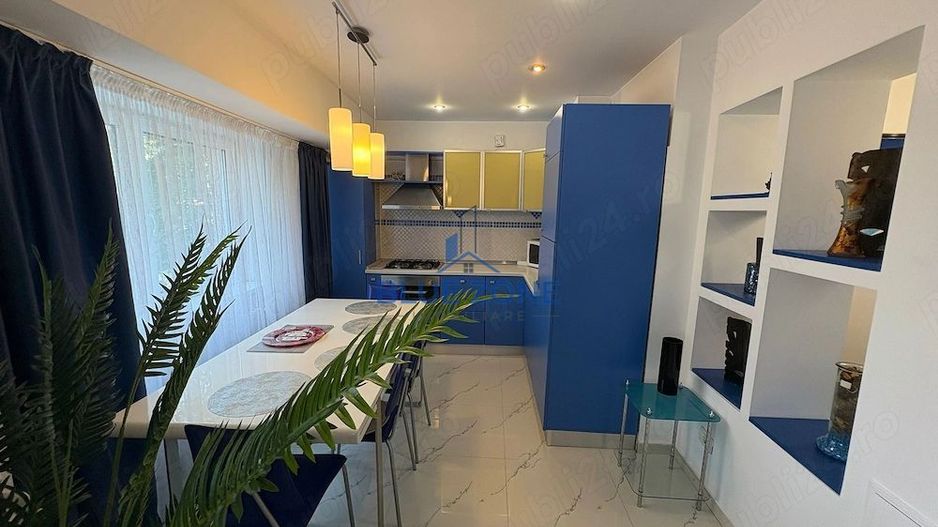 3 camere | Bd. Unirii | 82 mp | 2 balcoane | Etaj 3 - Poză 2