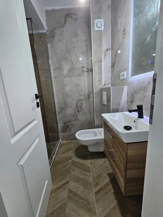 APARTAMENT RECENT RENOVAT METROU ZONA BRANCOVEANU - Poză 7