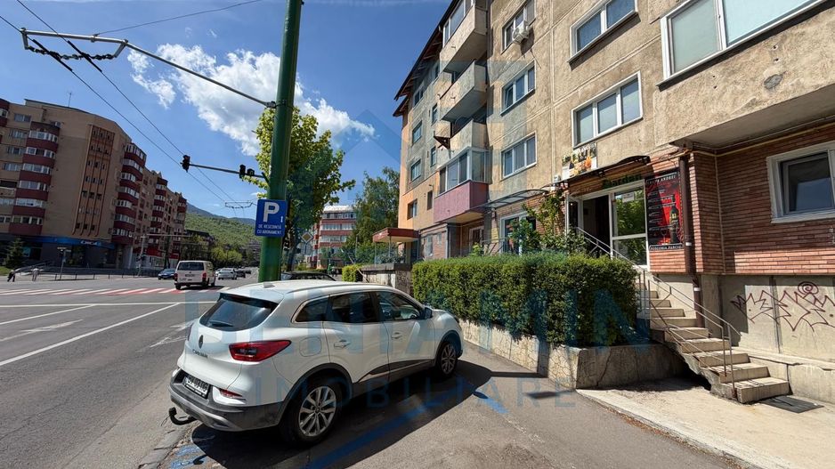 Spatiu Comercial-Bld Muncii 40-Fix in intersectie-Zona buna-Liber - Poză 2