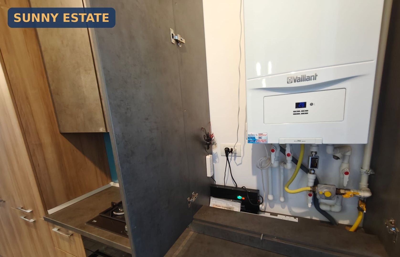 DE VÂNZARE — 2 CAMERE MOBILAT, B-DUL MAMAIA, ZONA DELFINARIU - Poză 12