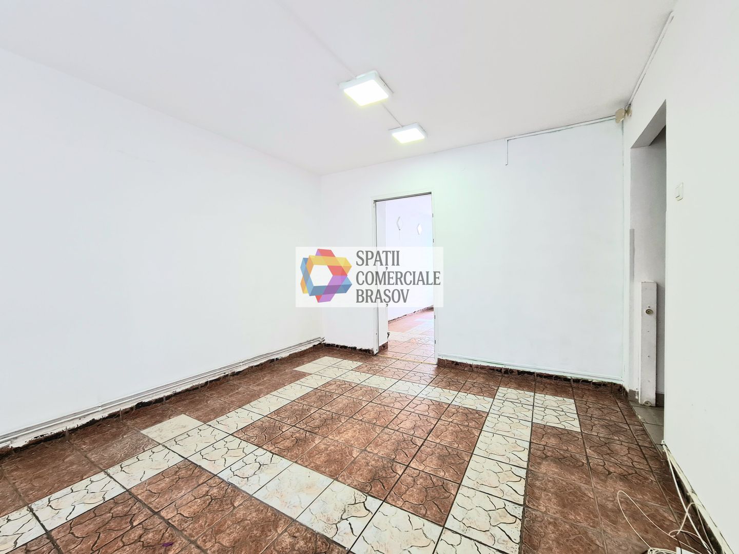 Spatiu comercial de închiriat cu vad Brașov - 55 mp # plus-imo.ro - Poză 4