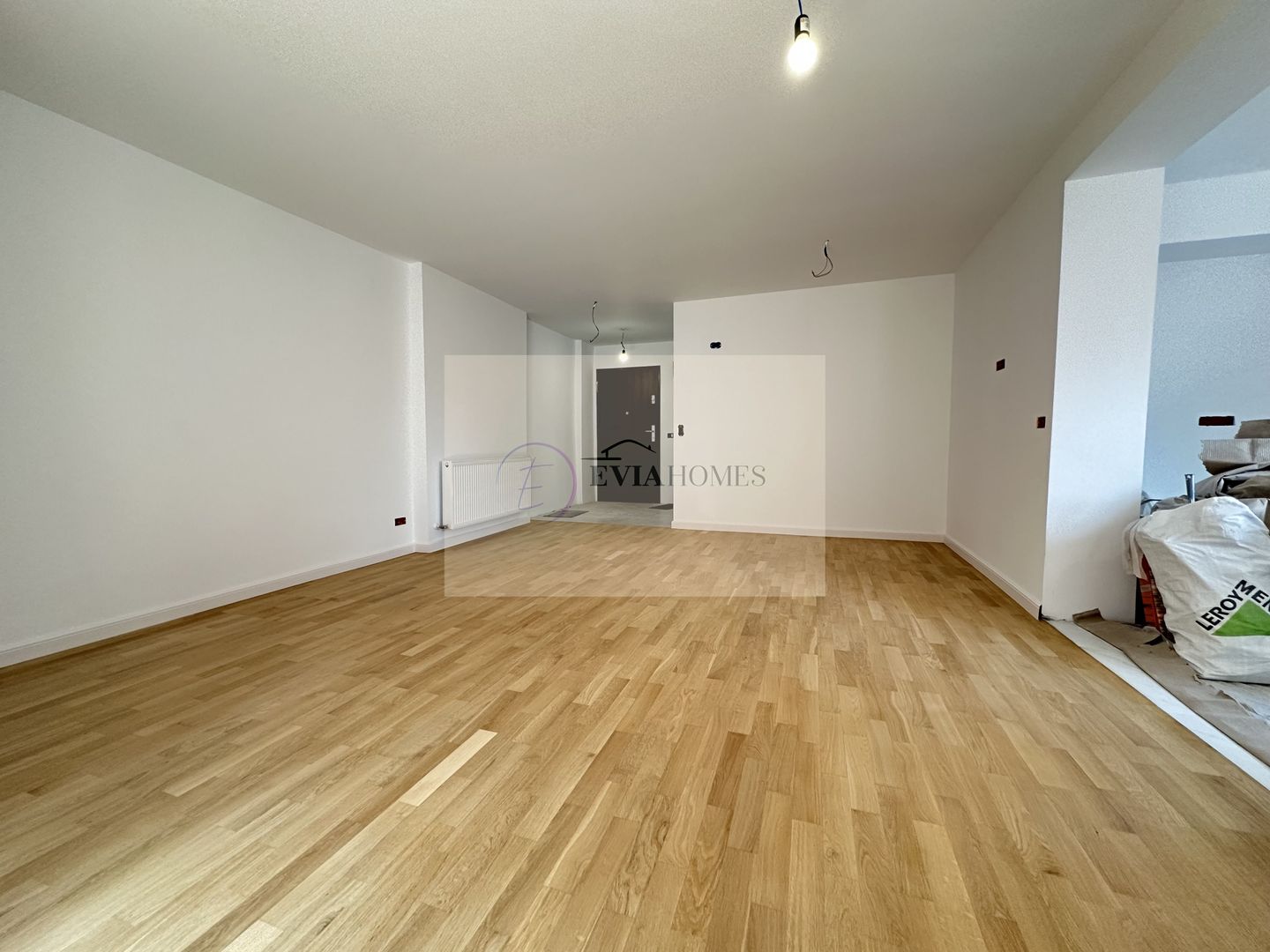 4 camere/ 2 bai / 119 mp/ parcare in curte / zona strazii Bucuresti - Poză 2