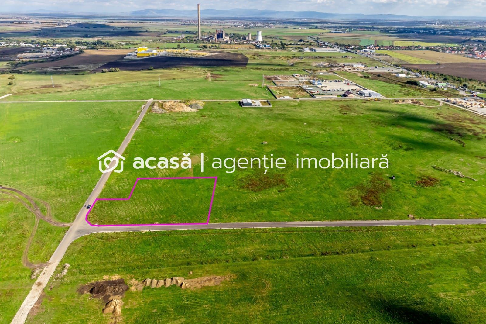 Teren 13.320 mp cu PUZ pentru hale industriale, locație cheie Arad - Poză 1