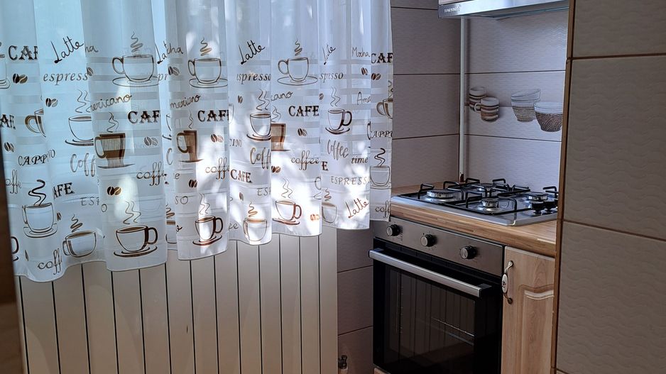 🏡 Apartament 3 camere, decomandat | Zona Sf. Vasile - Poză 2