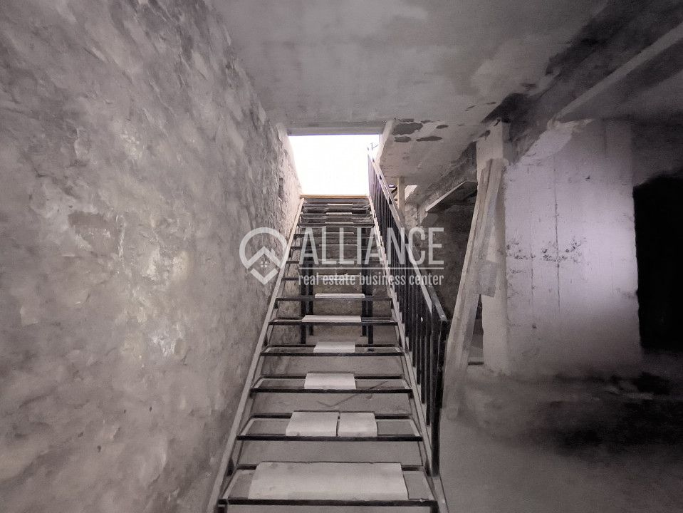 POLICLINICA CU PLATA(cod03) - Spatiu comercial luminos si inalt ! - Poză 7