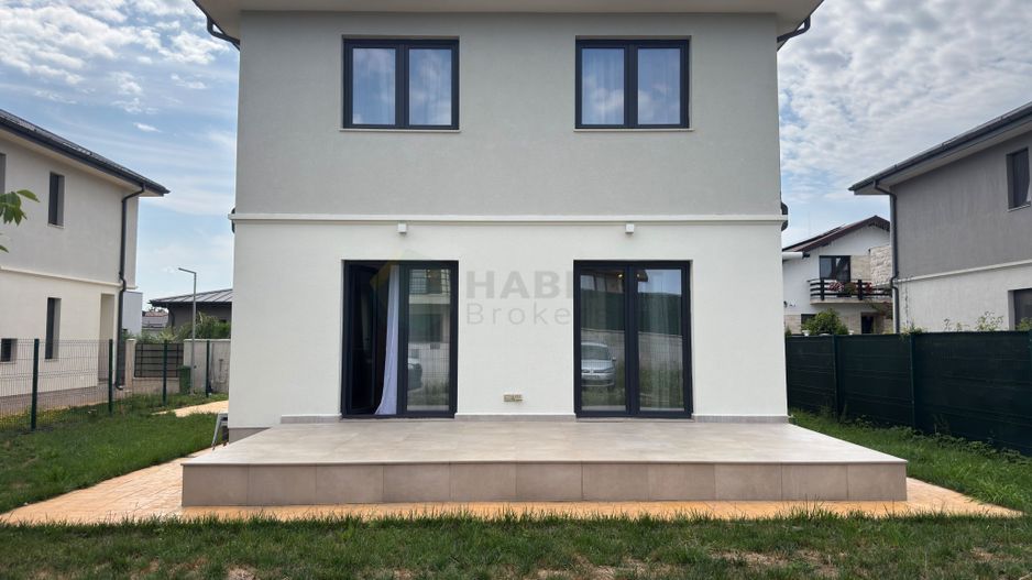 Vilă modernă cu 5 camere de închiriat în Corbeanca - Poză 26