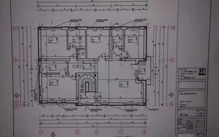 9 camere, 5 bai, spatiu hobby, gradina, garaj,locatie buna - Schiță 16
