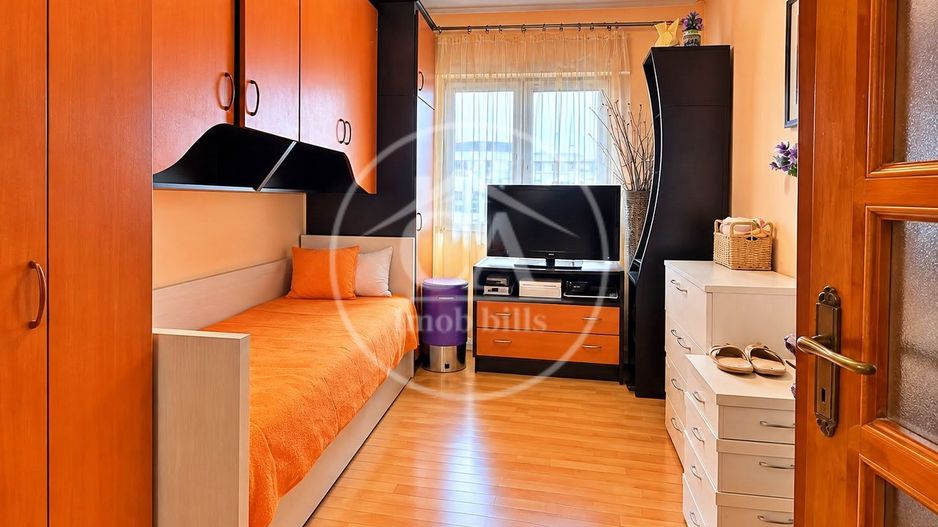 Apartament de vanzare cu 3 camere in zona Nufarul, Oradea - Poză 6