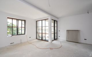 O BIJUTERIE ASCUNSA IN CENTRUL BUCURESTIULUI - Poză 8