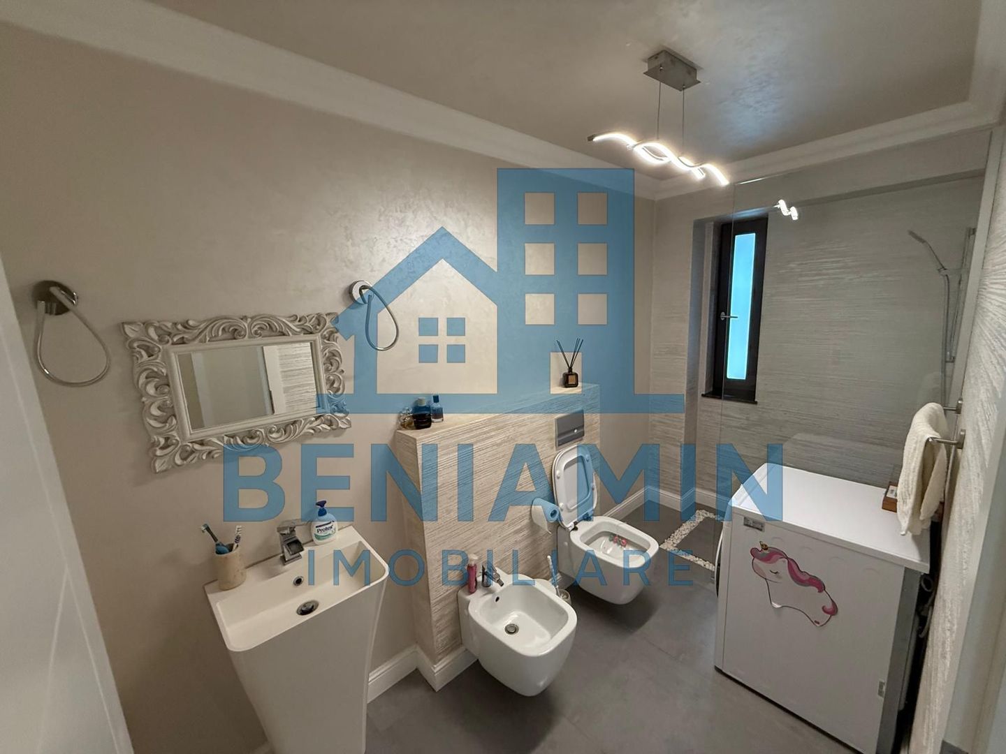 Vila ultramoderna Consul cu piscina si design impresionant - Poză 15