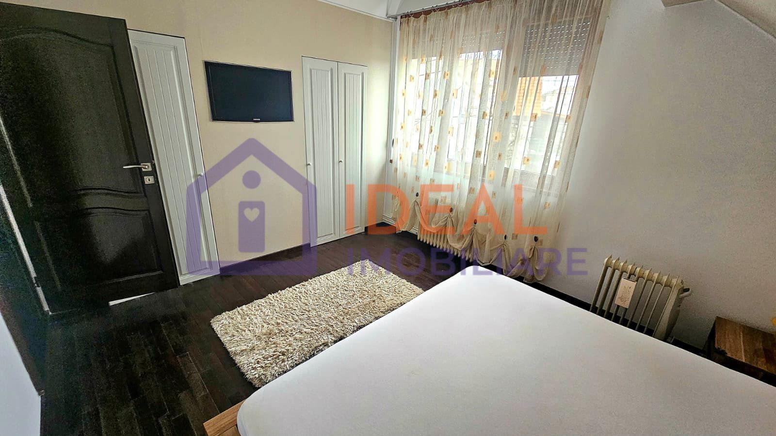 Casa Individuala cu 4 camere si garaj, zona Strand - Poză 11