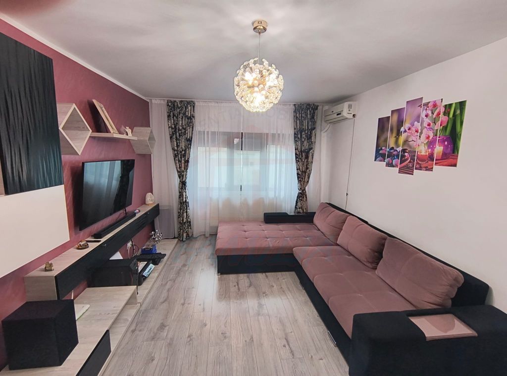Vanzare apartament 3 camere, Micro 16, 70 mp, 85.000 EURO - Poză 1