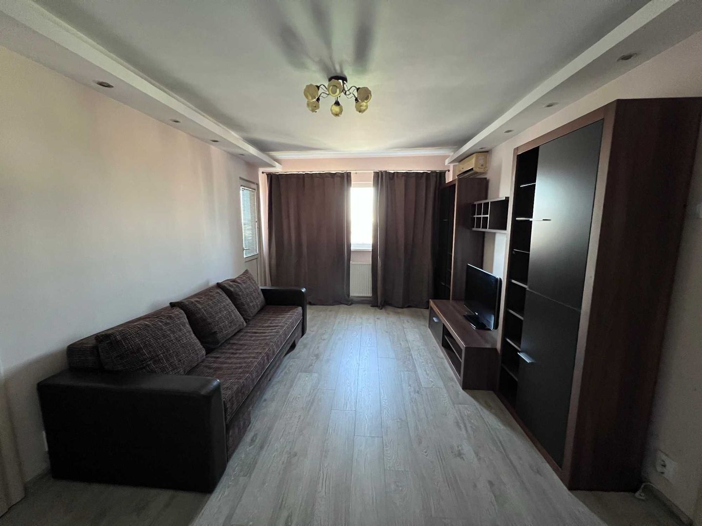 De închiriat:Apartament 2 camere - Lujerului, la 200 m metrou. - Poză 2