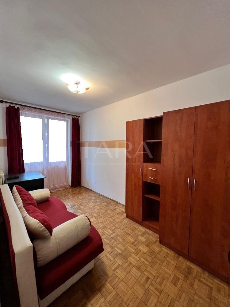 Apartament 3 camere, zonă centrală – Piața Abator - Poză 1