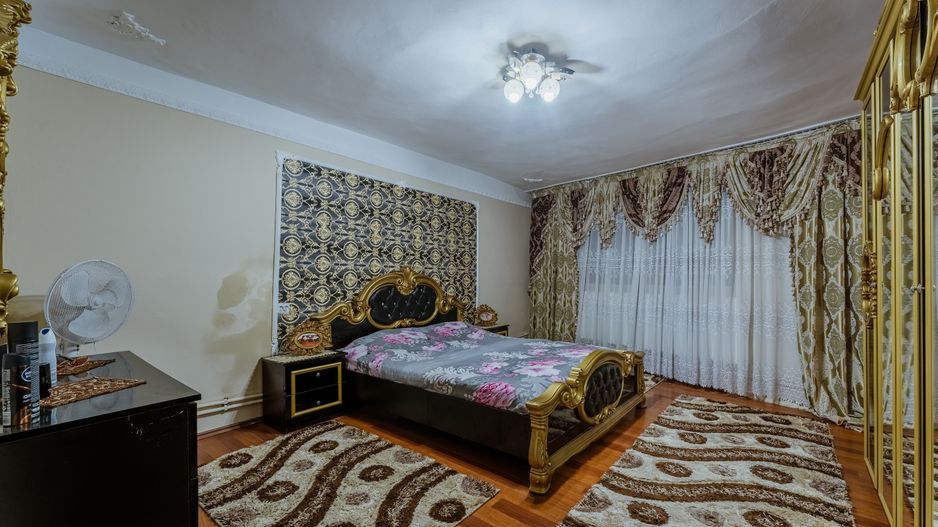 Casă cu teren generos de 1655 mp pe Gheorghe Doja - Poză 7