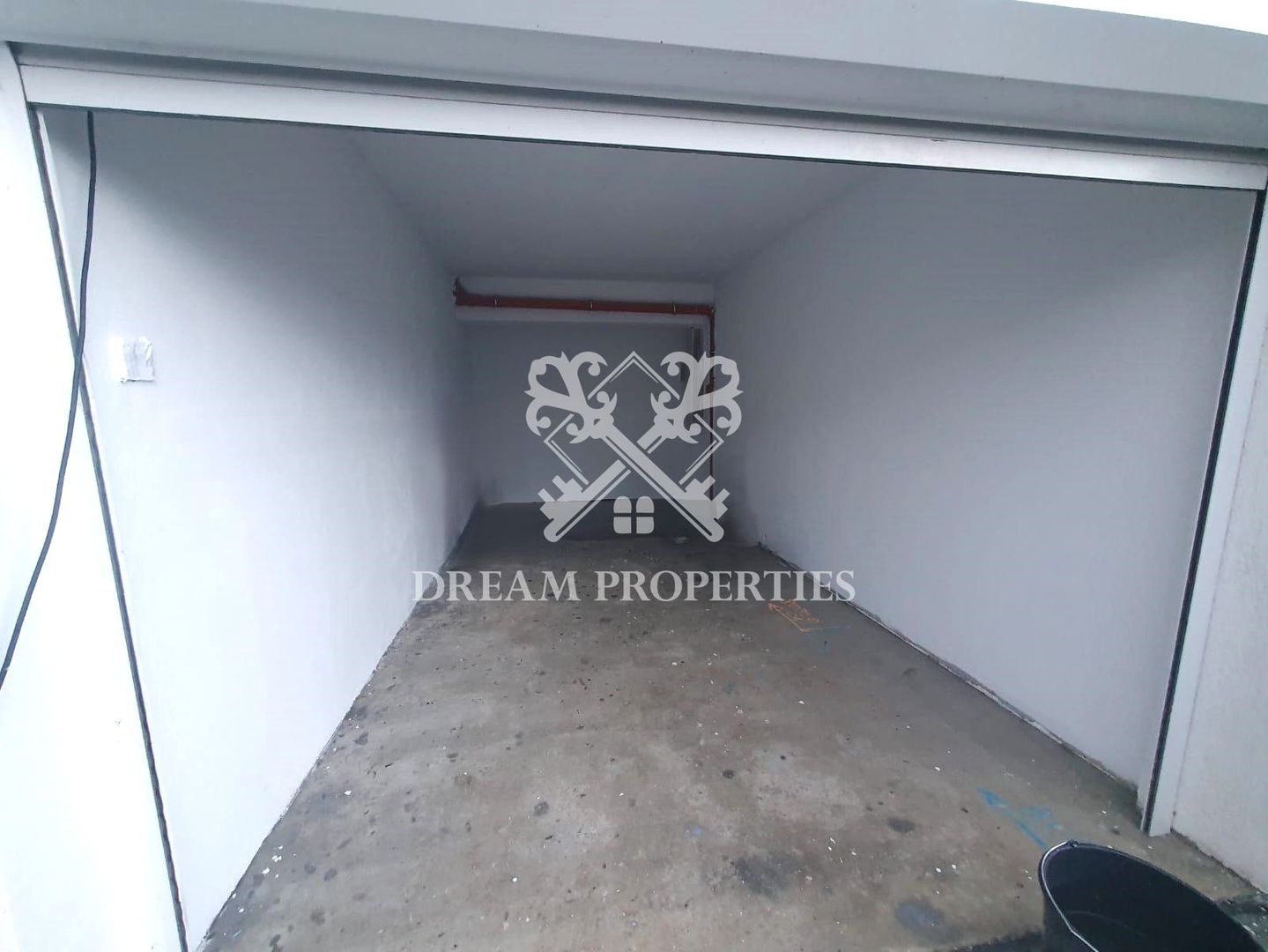 Apartament cu 2 camere, garaj, zona Eroilor Floresti - Poză 8