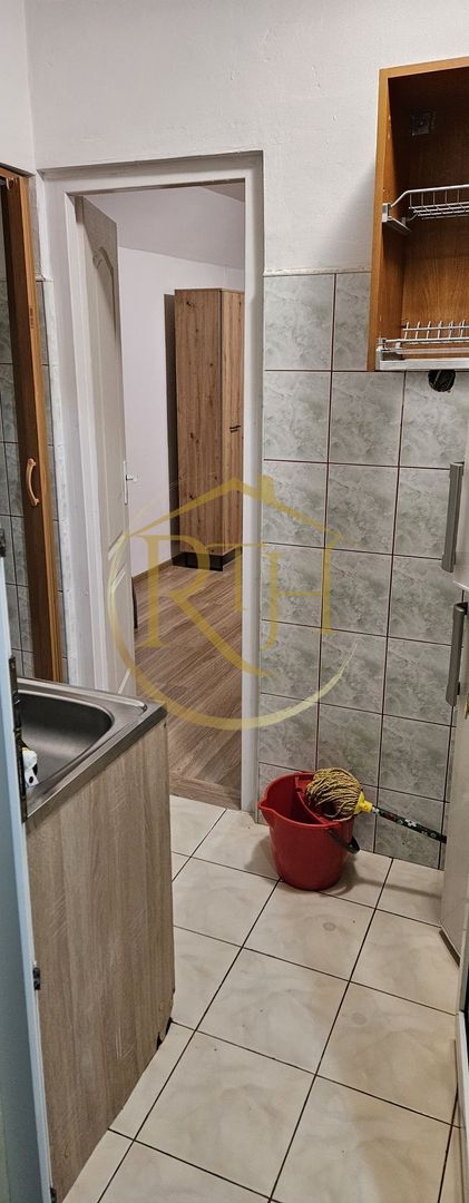 Oferim spre vânzare o garsonieră spațioasă în zona Take Ionescu - Poză 4