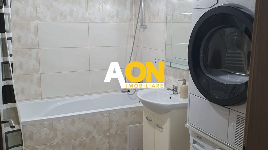 Apartament 3 Camere, Bloc Nou, Zona Cetate - Poză 2