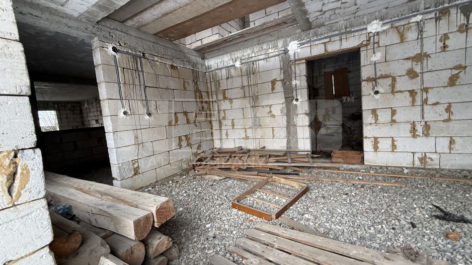 Proprietate de vânzare cu două case | Teren 1.500 mp | Bivolărie - Poză 12