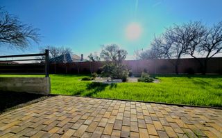 Casă Valea Călugărească -Teren 1186 mp -Curte Amenajată - 69.900 € - Poză 9