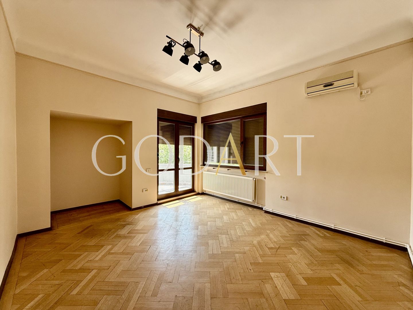 Apartament 5 camere | Central | 215.5 mp - Poză 11
