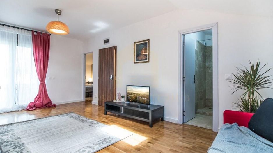 Vanzare Duplex, 214 mp, teren 300 mp, Europa - Poză 20