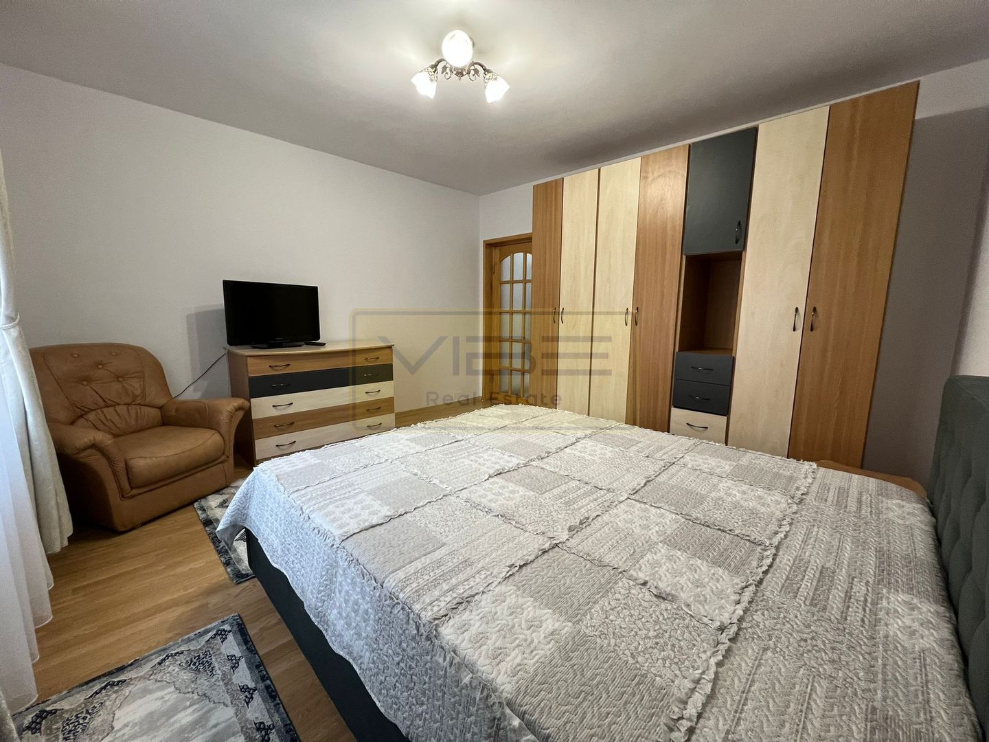 Apartament 1 camera +parcare si gradina Galata Belvedere - Poză 4