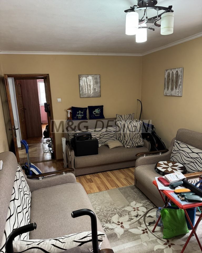 Apartament 2 camere Aradului etaj 1 cu centrala - Poză 2