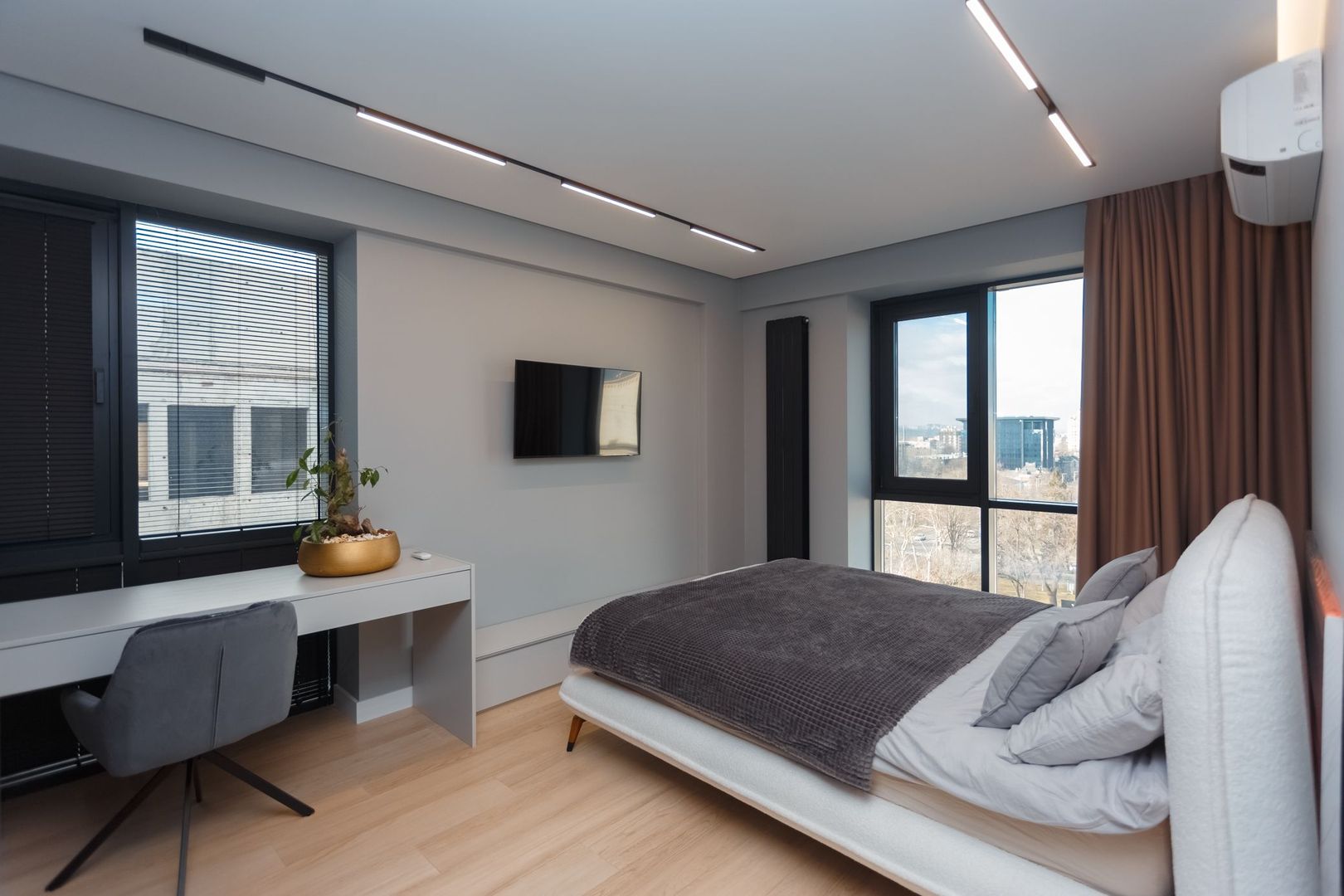 De închiriat apartament, 2 dormitoare, str. Teatrală 3, Centru. - Poză 3