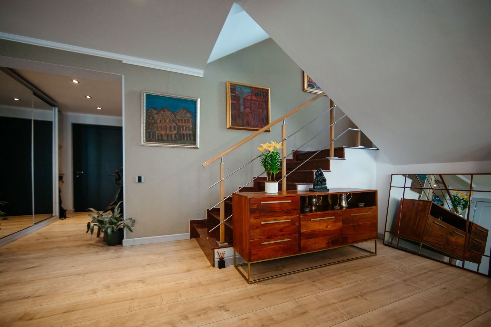 Vilă modernă  cu curte generoasă în Iancu Nicolae - Poză 8