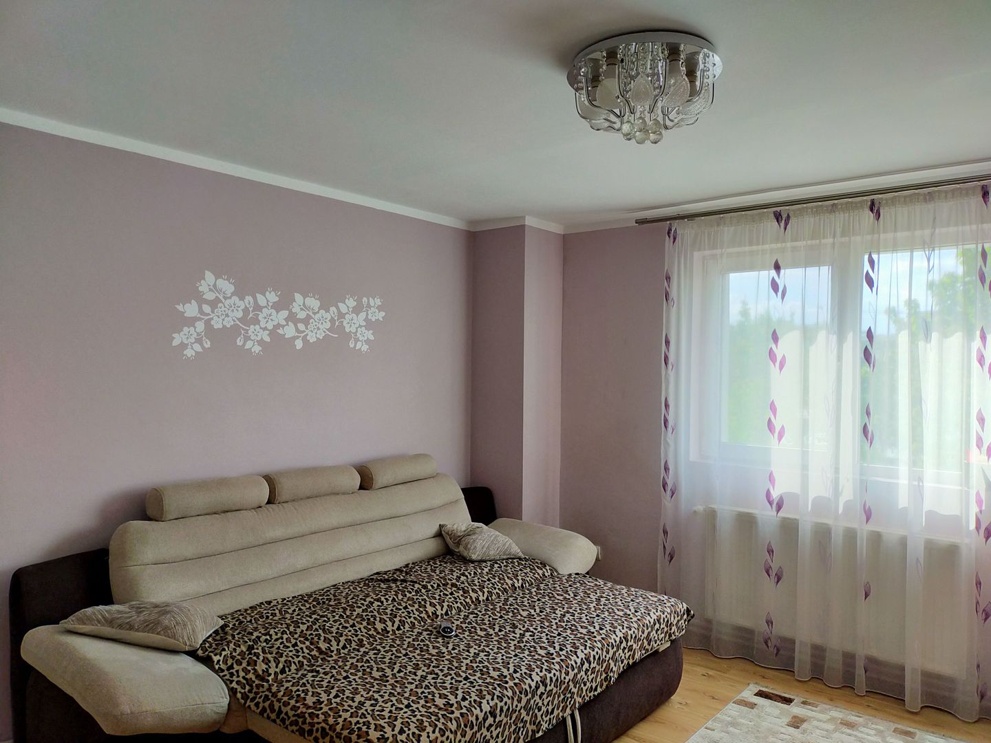 Casa cu 3 apartamente în Dumbravita aproape de pădure - Poză 5