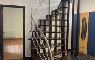 Spatiu birou 4 camere 132 mp-terasa-renovat-parcare-Ultracentral - Poză 3