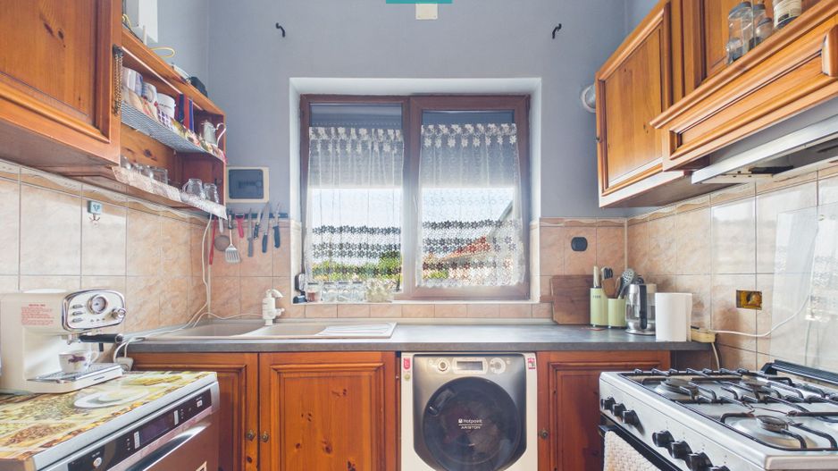 Apartament cu garaj și grădina proprie - Lipova - Poză 2