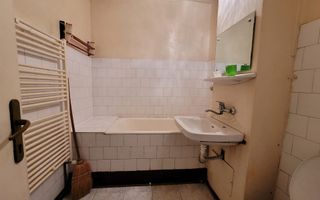 De Vânzare apartament 3 camere Micro 16 - Poză 7