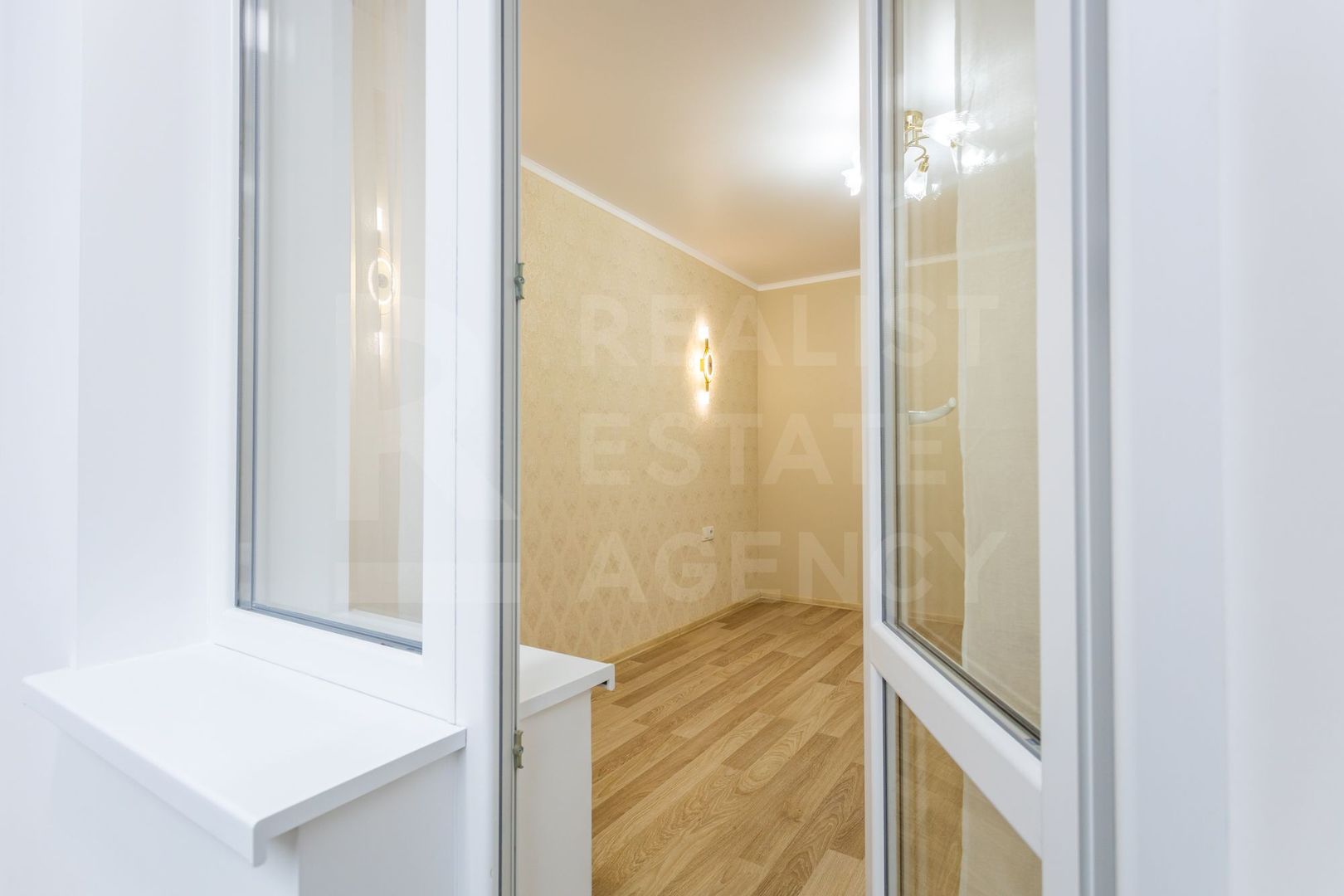Vânzare, apartament, 2 camere, strada Florilor Rîșcani - Poză 7
