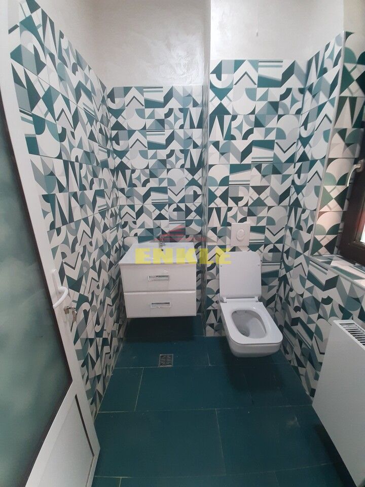 Spatiu comercial de inchiriat, zona ultracentrala/pietonala, suprafata de 238 mp - Poză 3