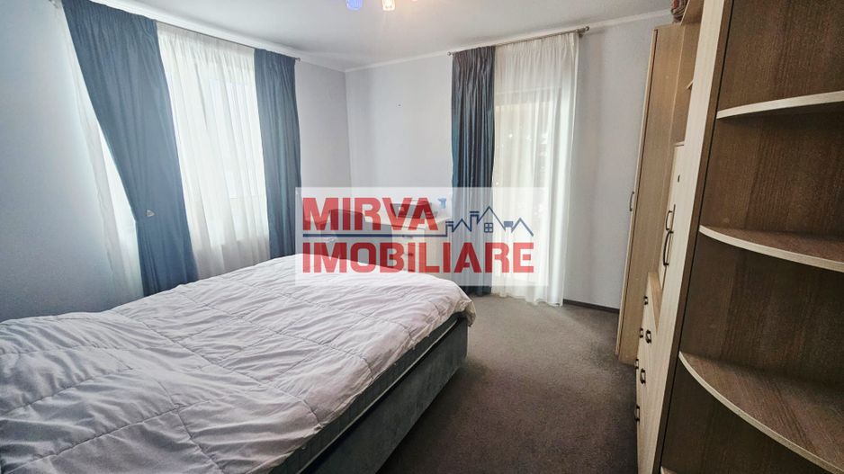 Vilă spațioasă Strejnicu S+P+1E+M, 8 camere, garaj, teren 595 mp - Poză 49