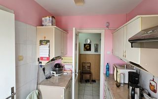 3 camere, semidecomandat | centrala proprie | mobilat si utilat | zona excelenta - Poză 11