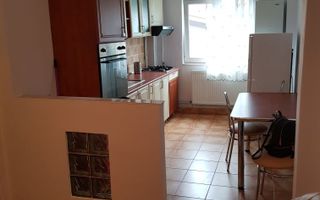 Apartament 2 camere decomandat – balcon generos, zonă Aurel Vlaicu. - Poză 3