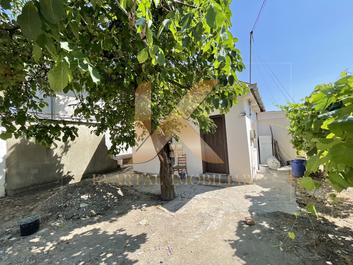 Casa individuală renovată 2 camere, 300mp teren. Zona Aradul Nou! - Poză 10