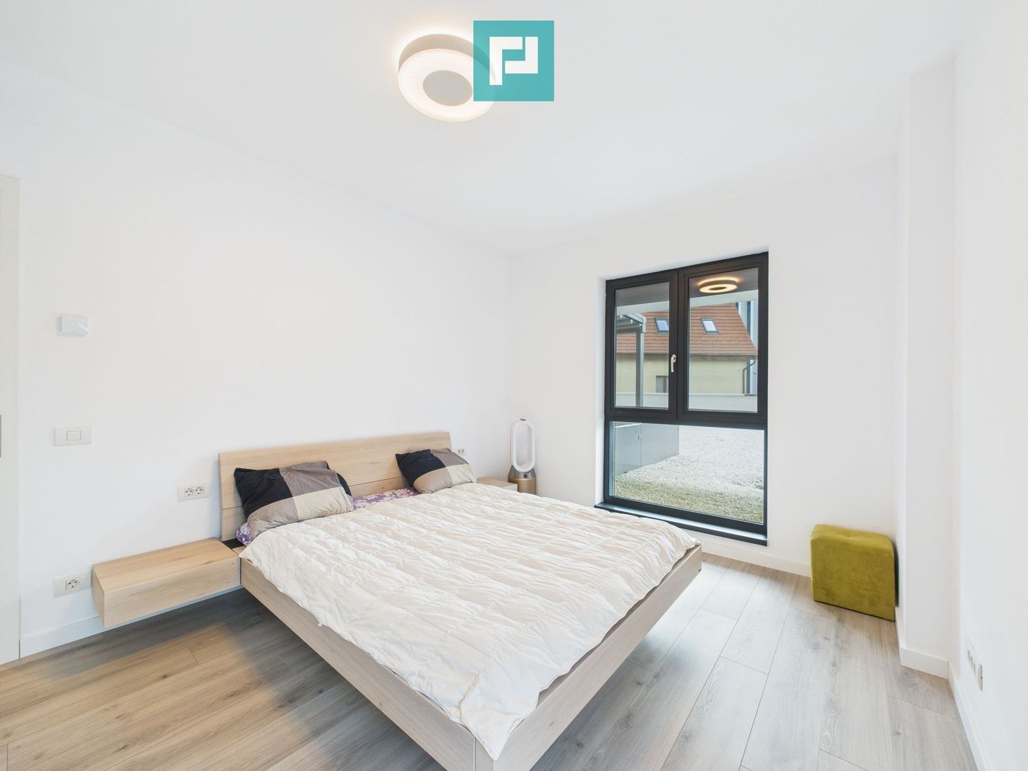 Apartament modern în complexul ISHO, Timișoara - Poză 11