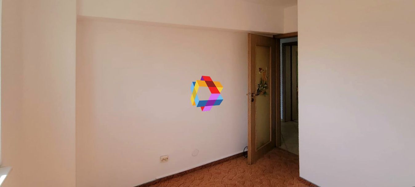 Apartament cu patru camere, zona Grivitei 80mp - Poză 7
