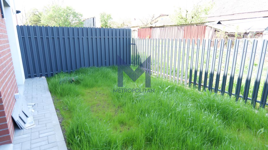 De vânzare casă deosebită 4 camere în localitatea Florești - Poză 3